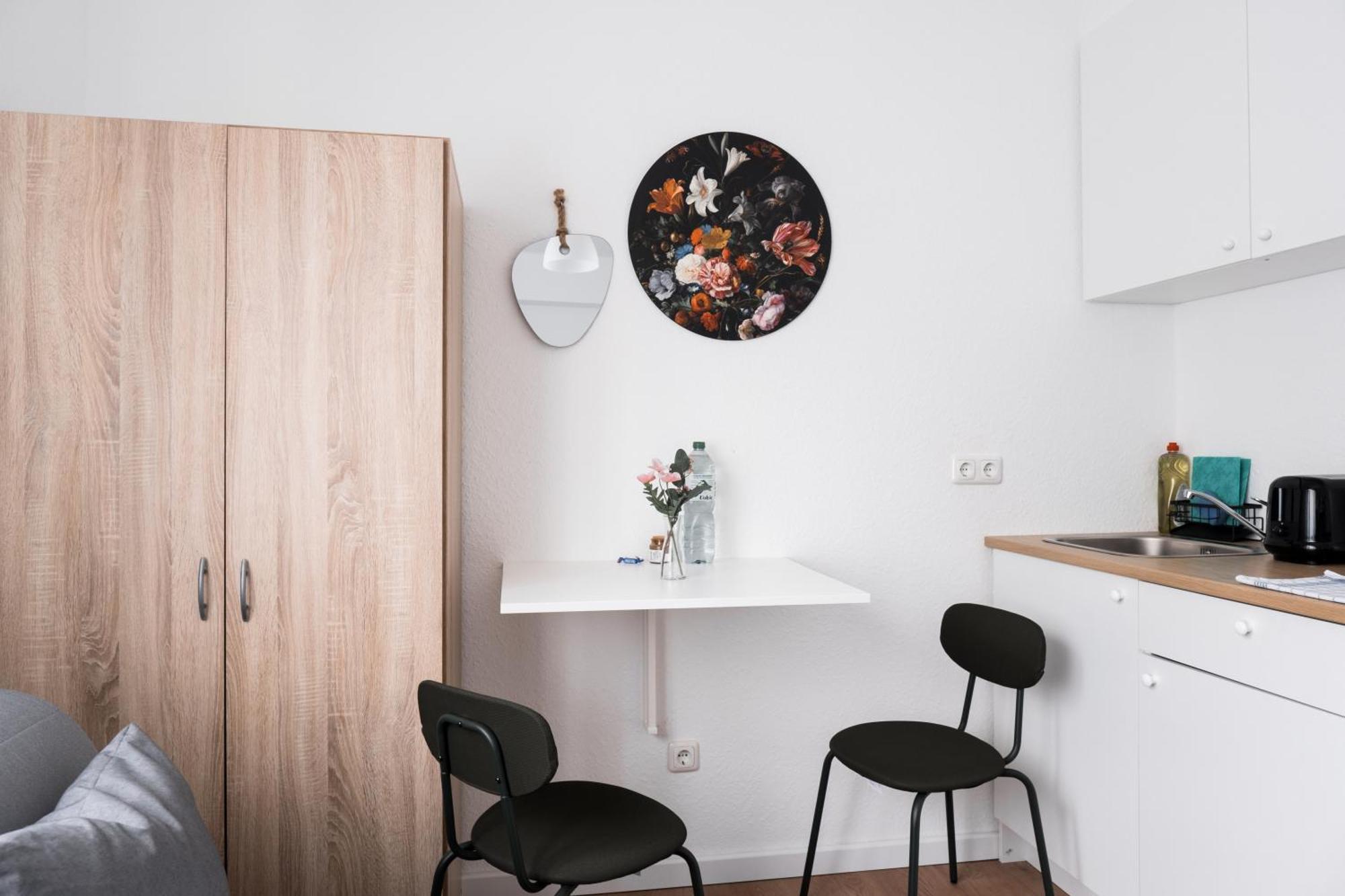 Hostel Maru Living C9 Кёльн Экстерьер фото