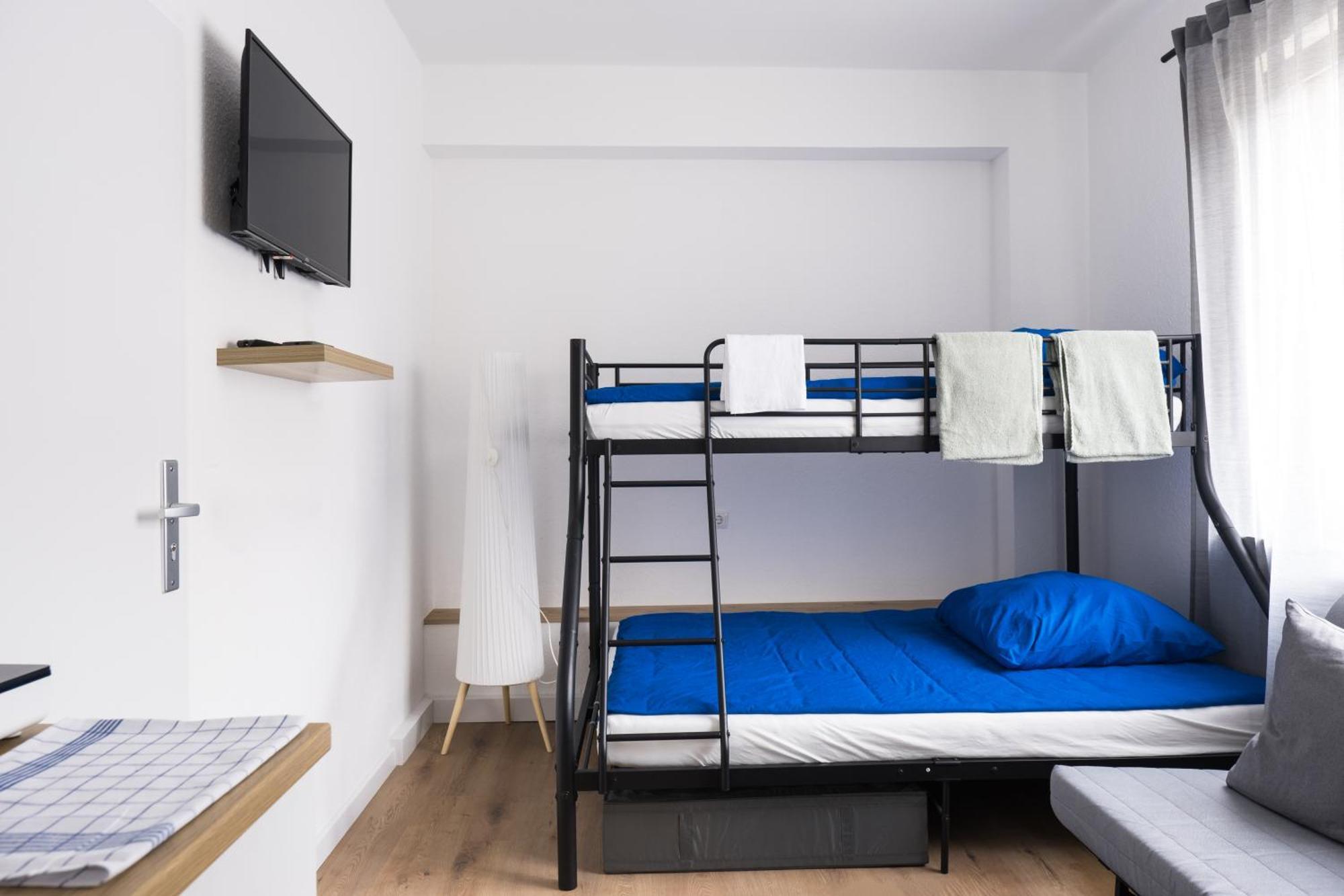 Hostel Maru Living C9 Кёльн Экстерьер фото