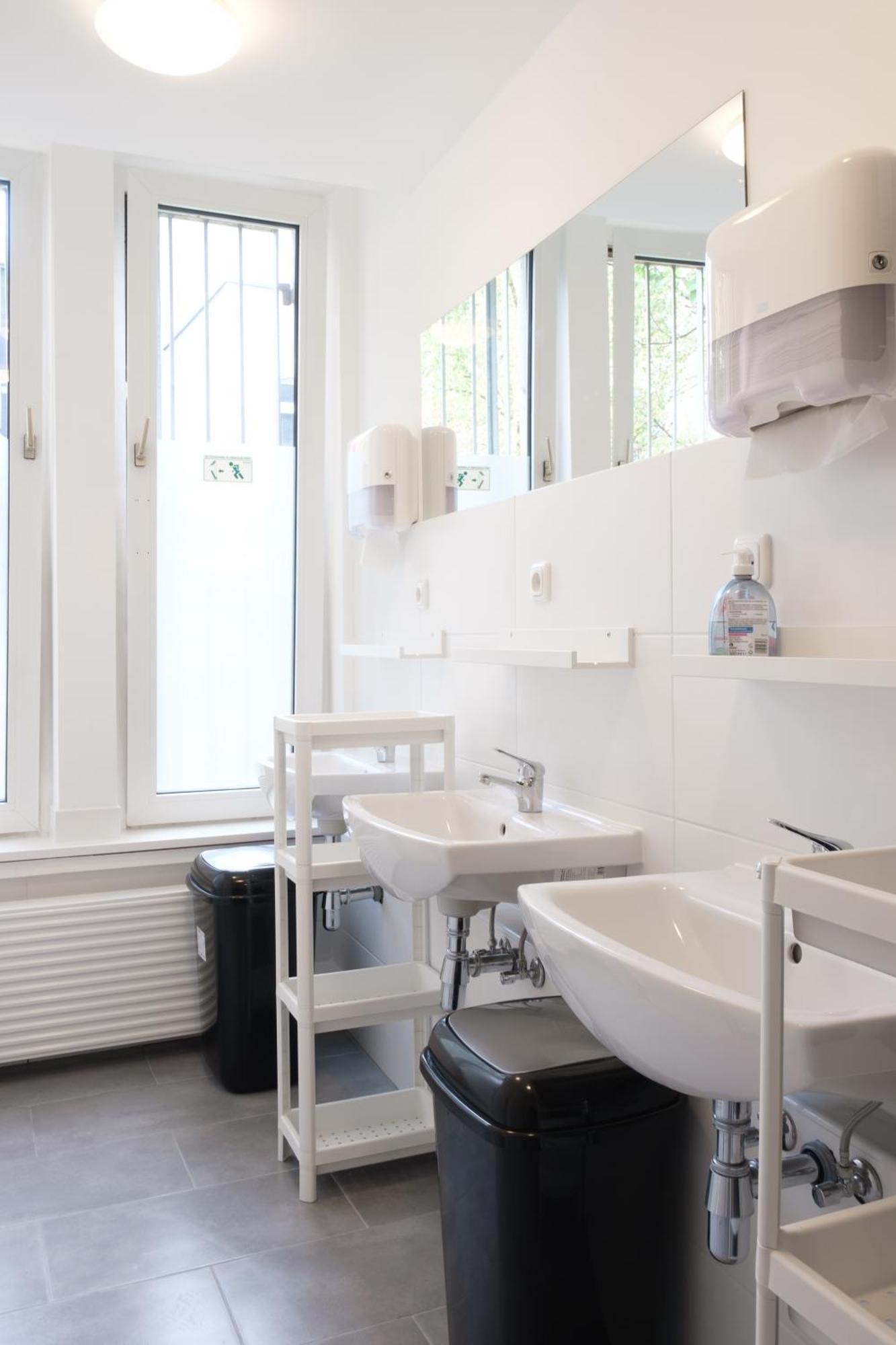 Hostel Maru Living C9 Кёльн Экстерьер фото
