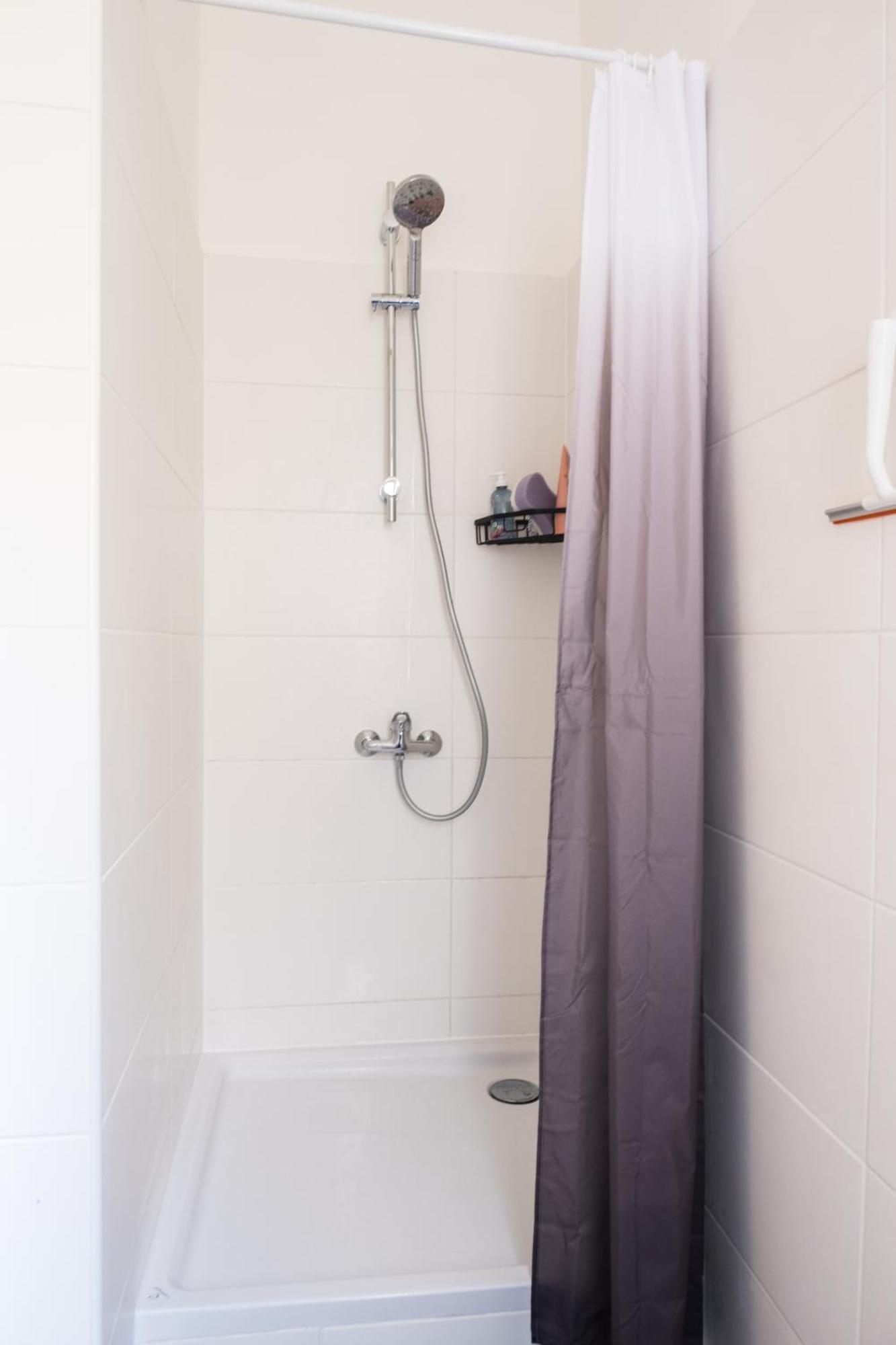 Hostel Maru Living C9 Кёльн Экстерьер фото
